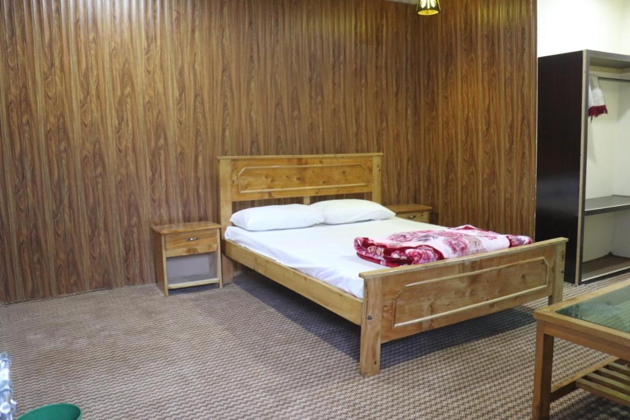 Golden Peak Guest House Gilgit Dış mekan fotoğraf