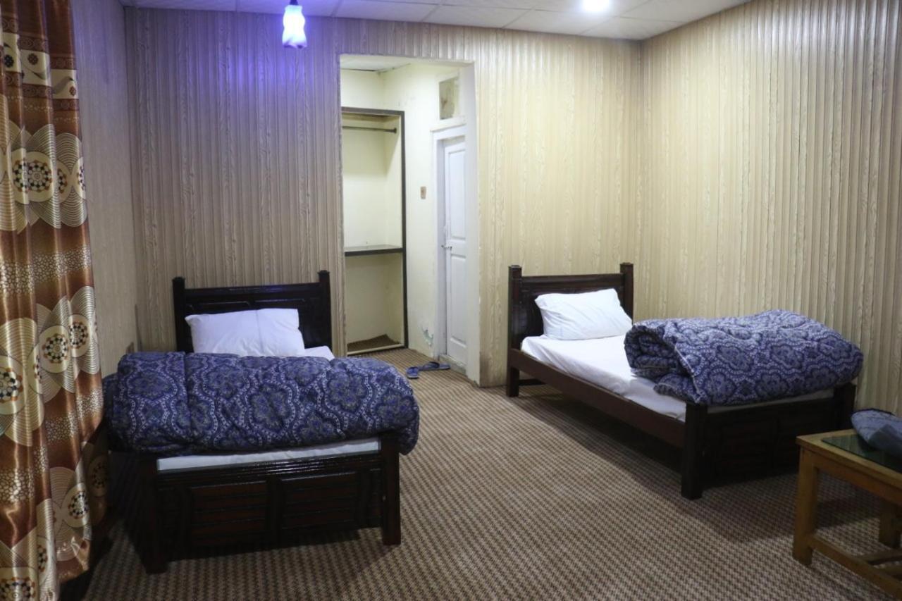 Golden Peak Guest House Gilgit Dış mekan fotoğraf