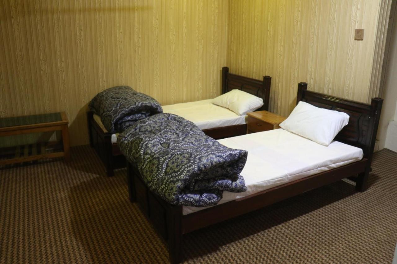 Golden Peak Guest House Gilgit Dış mekan fotoğraf