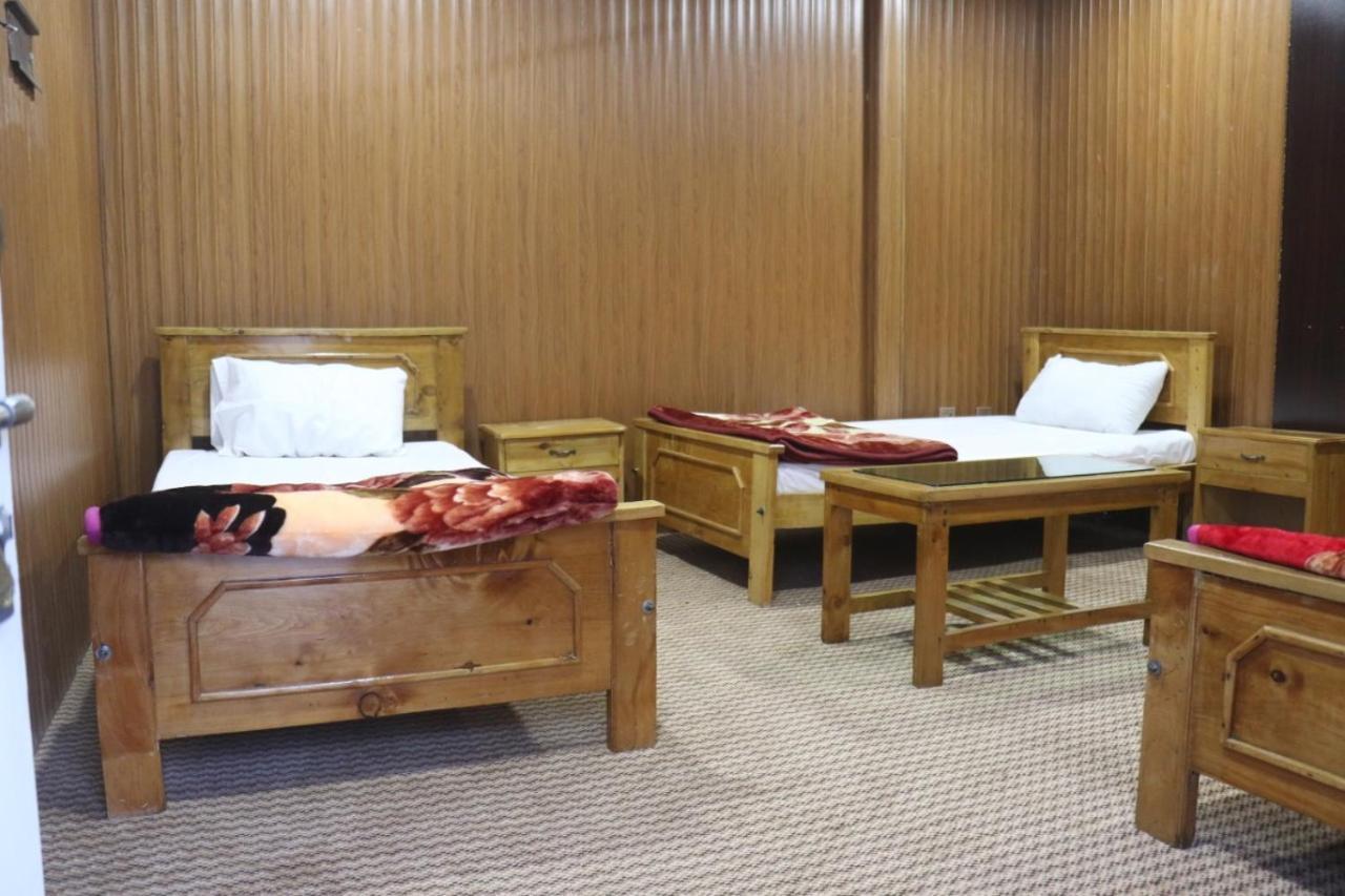Golden Peak Guest House Gilgit Dış mekan fotoğraf